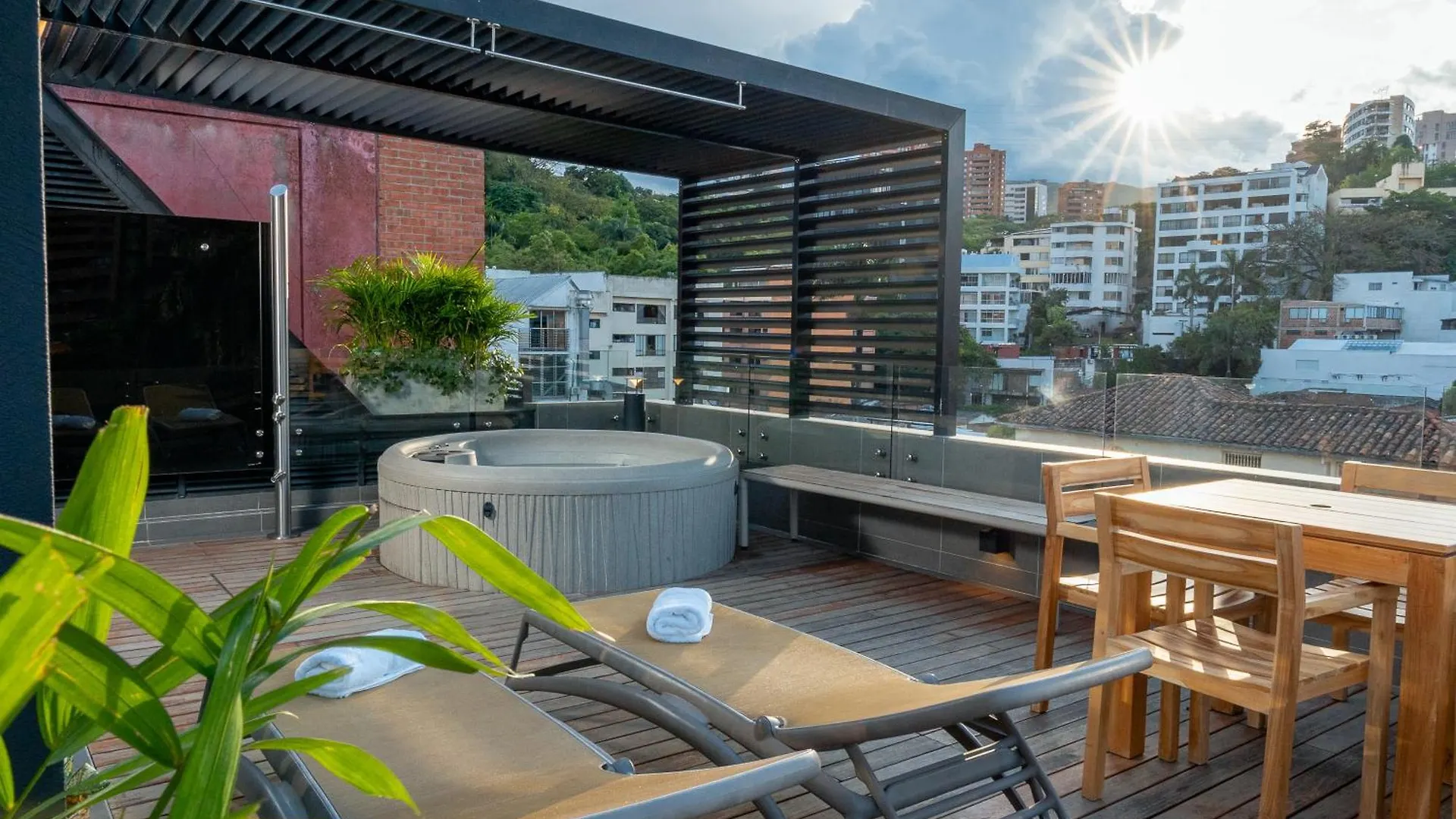 Hotel Foresto 365 Cali